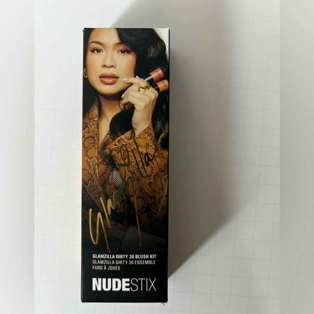 NIB NUDESTIX glamzilla dirty 30 blush kit